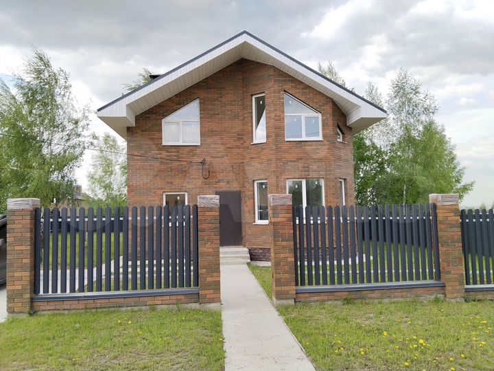 Дом 156 м² на участке 11 сот.