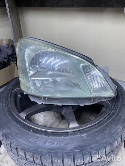 Toyota premio 240 фары