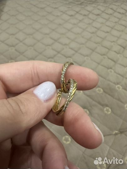 Золотые серьги с бриллиантами