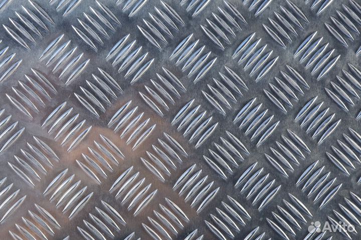 Листы рифленые алюминиевые (алмаз)