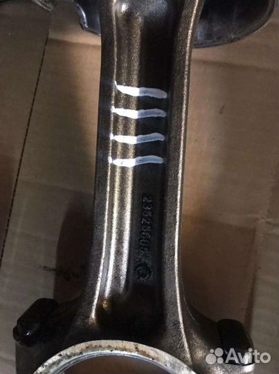Поршня с шатунами детроид 14
