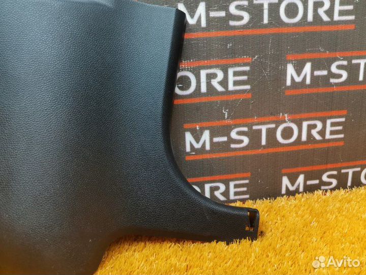 Обшивка стойки передняя правая Mercedes-Benz