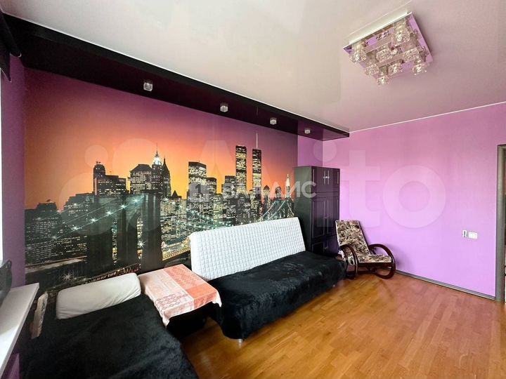 3-к. квартира, 104 м², 14/17 эт.