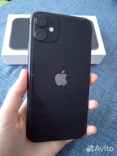 iPhone 11, 128 ГБ