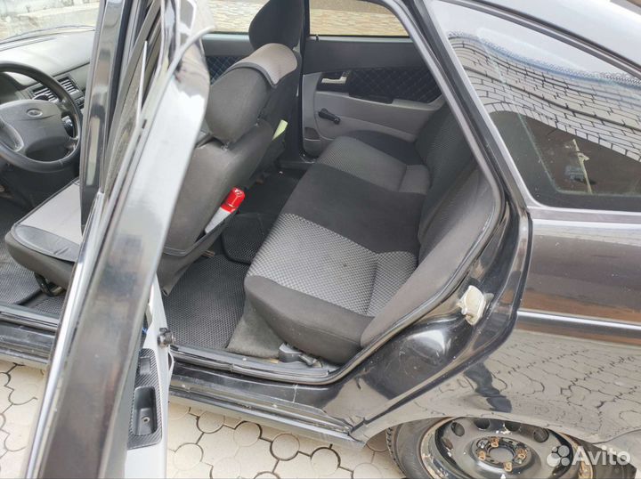 LADA Priora 1.6 МТ, 2008, 250 423 км