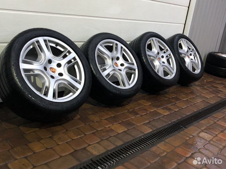 Колёса porsche panamera 285/40 R19 5/130 Michelin