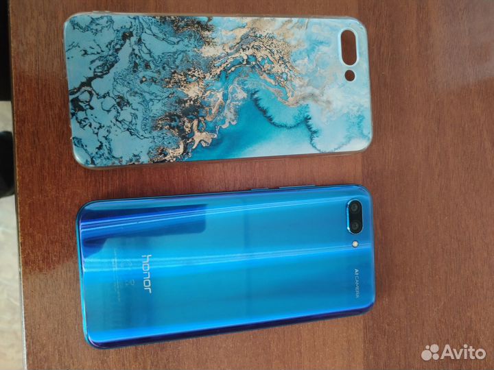 HONOR 10, 4/64 ГБ