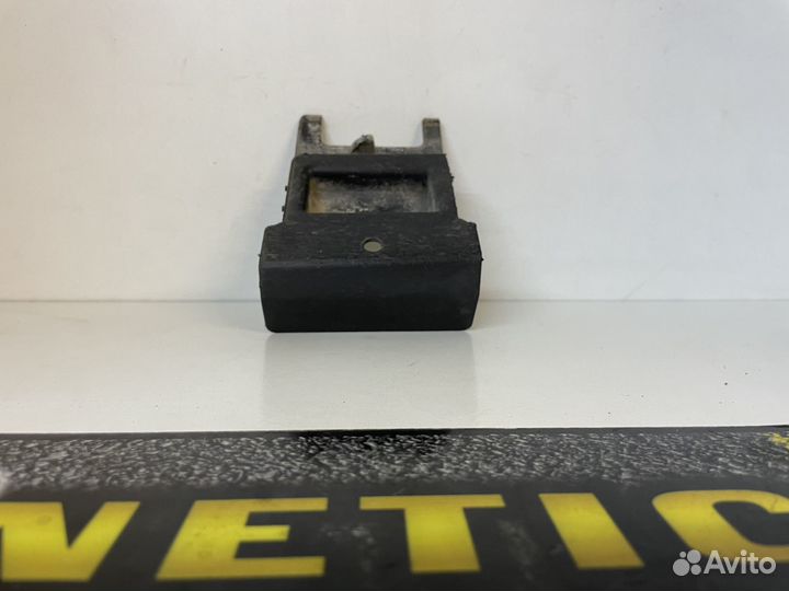 Заглушка правого порога задняя Opel Astra G Астра