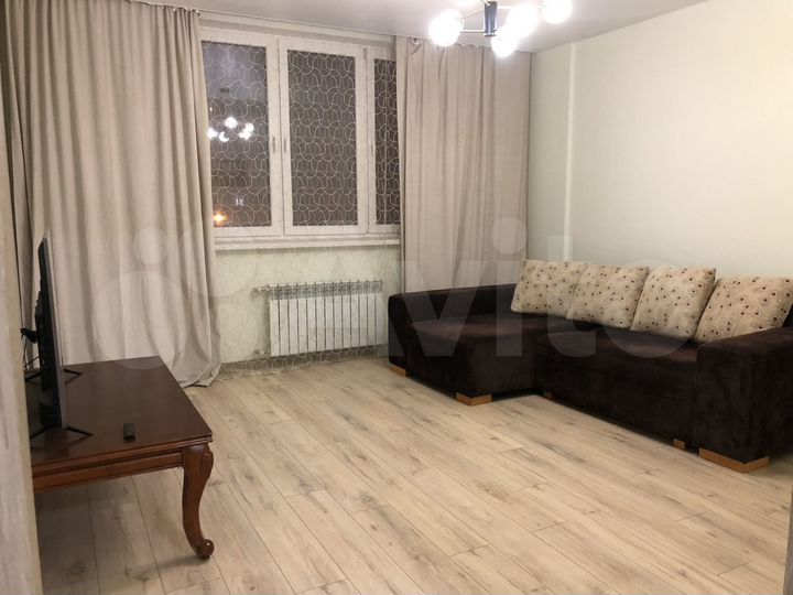 2-к. квартира, 65 м², 2/9 эт.