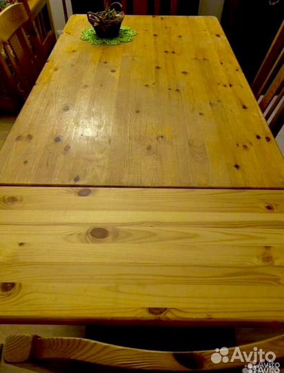 Стол обеденный со стульями