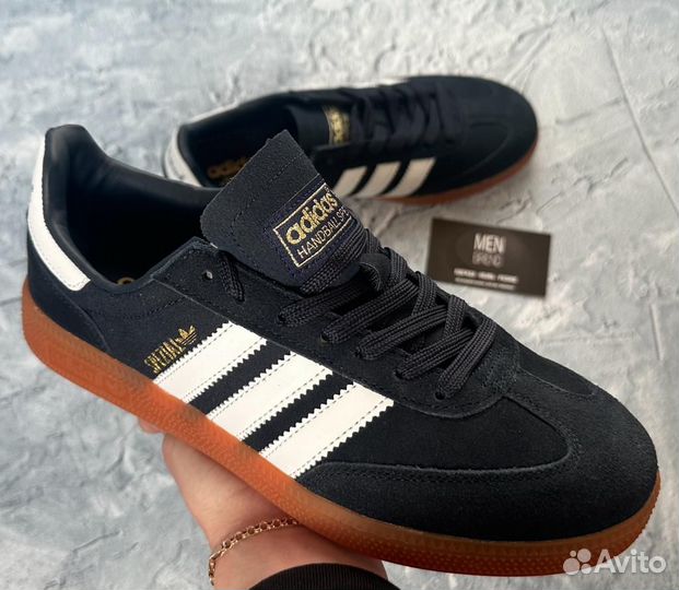 Кроссовки adidas spezial