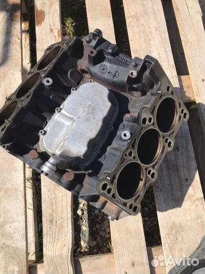 Двигатель BBG 2,8