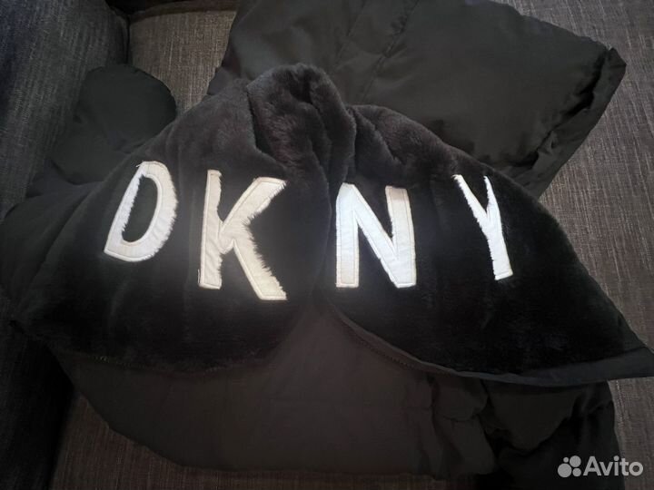 Парка dkny 14 лет