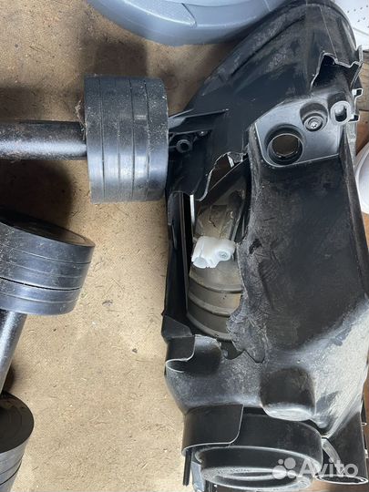 Фара на машину