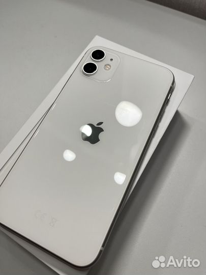 iPhone 11, 256 ГБ