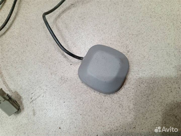 Антенна Mitsubishi Pajero iO 1998-2007