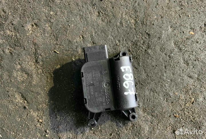 Моторчик заслонки печки audi a4 b6 (2000-2006) 132801303