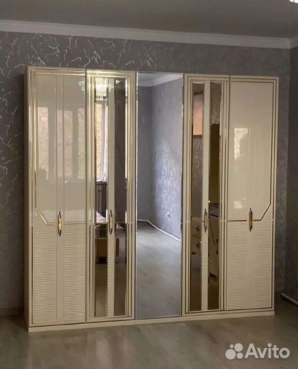 Спальный гарнитур Стефани