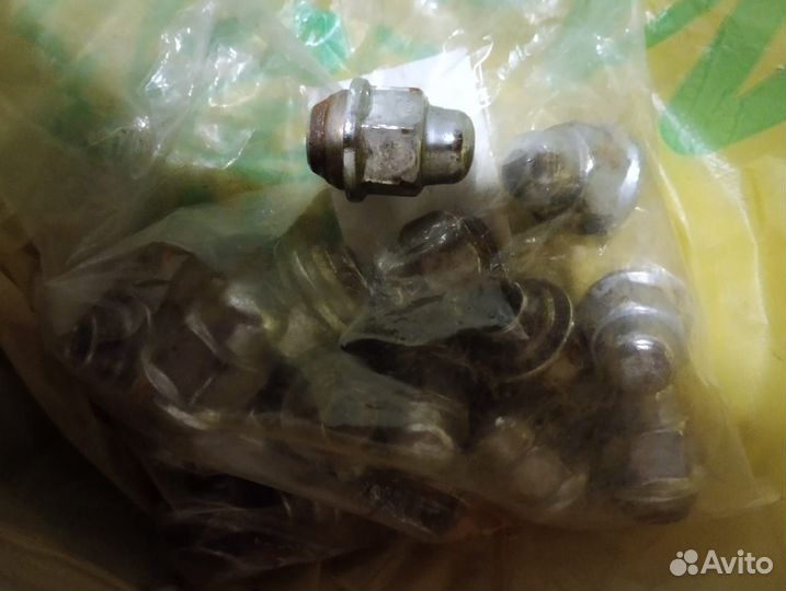 Колесные гайки на hyundai solaris