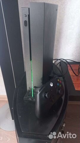 Xbox one x 1tb+ gamepass