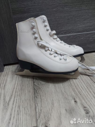 Коньки фигурные