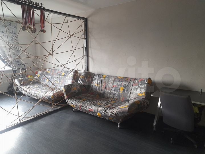 2-к. квартира, 76,6 м², 8/10 эт.