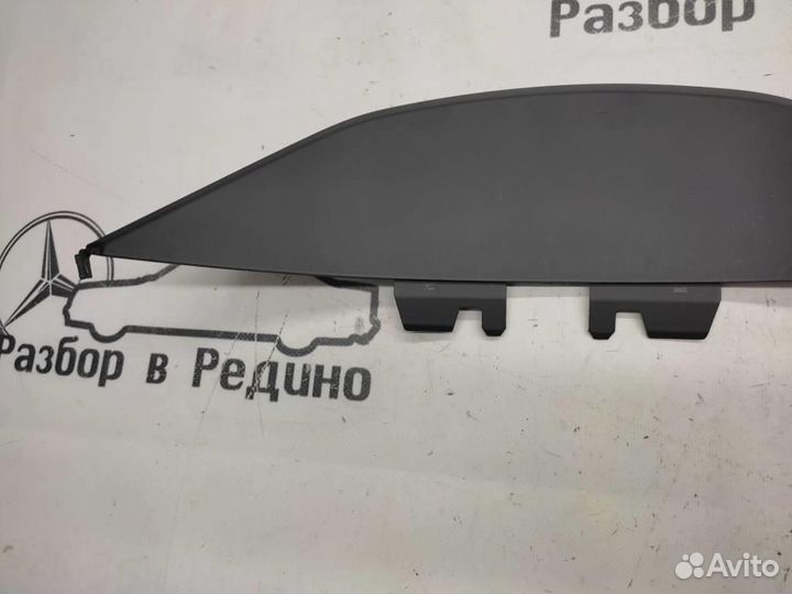 Накладка щитка приборов w204 C-class 271.820 05