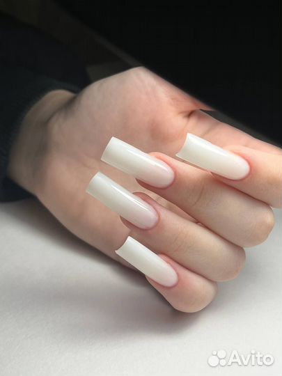 Маникюр и наращивание ногтей