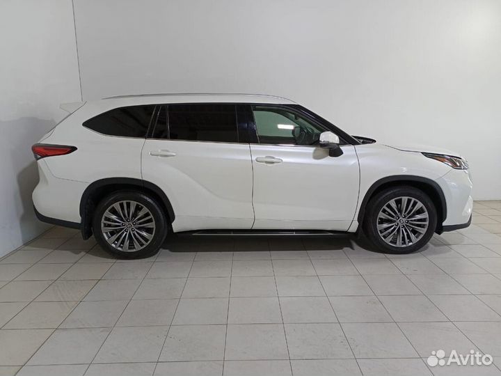 Toyota Highlander 3.5 AT, 2021, 60 044 км