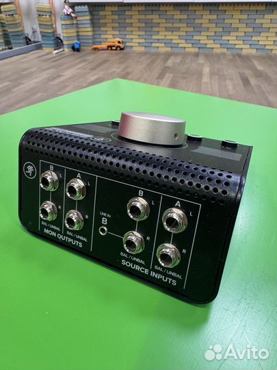 Mackie BIG knob passive