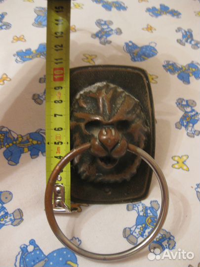 Дверная ручка 