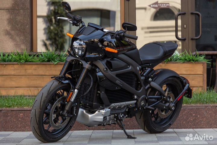 Электромотоцикл harley-davidson livewire one