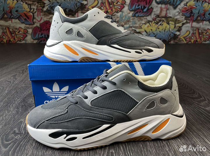 Кроссовки adidas yeezy 700