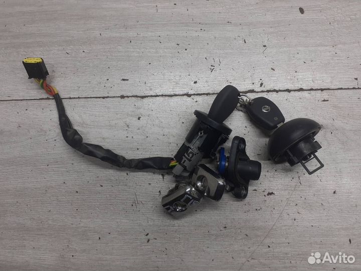 Замок зажигания МКПП Nissan Almera G15