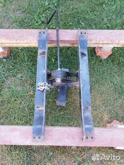 Механизм подъема запасного колеса isuzu1536301883