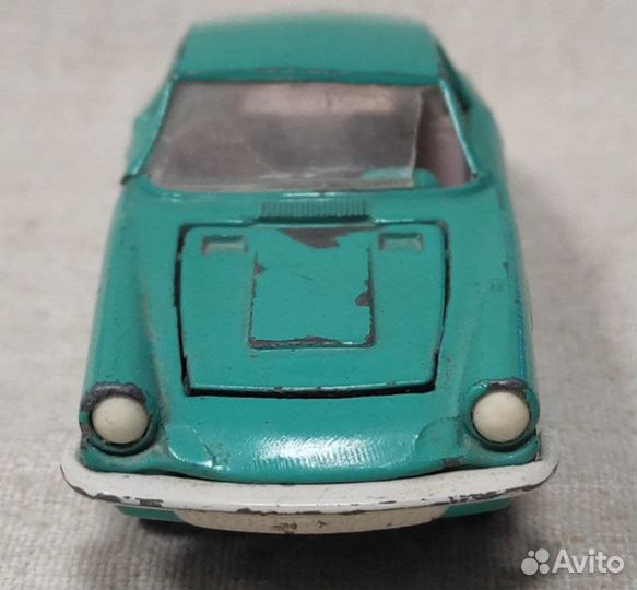 Модель машины 1:43 