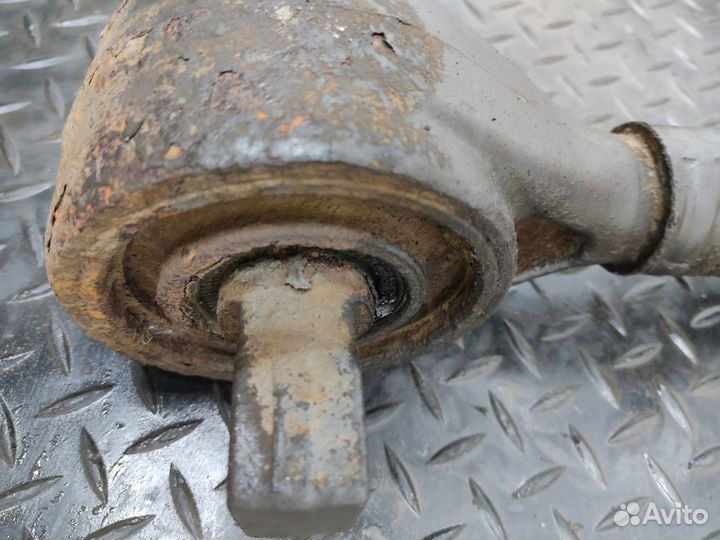 Тяга реактивная V-образная