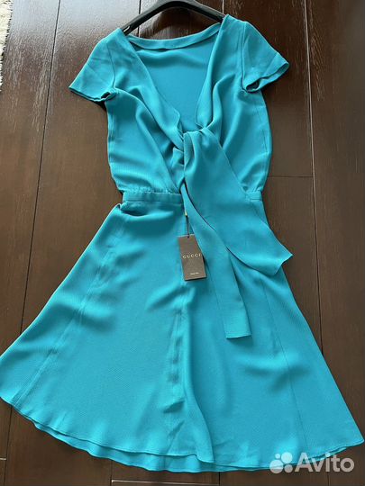 Gucci платье шелковое EU 40 нарядное