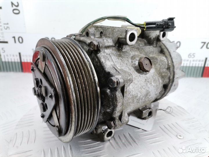 Компрессор кондиционера для Volvo V50 1 36000989