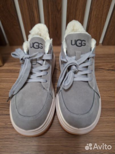 Ботинки зимние новые 38