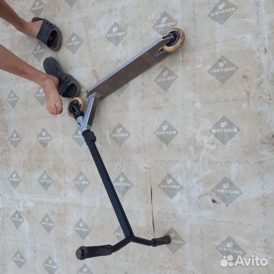 Трюковой самокат