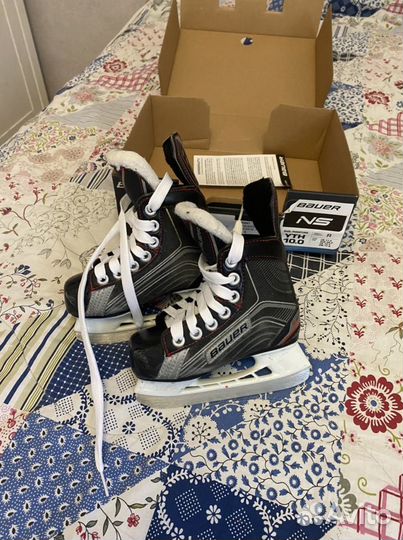 Коньки хоккейные