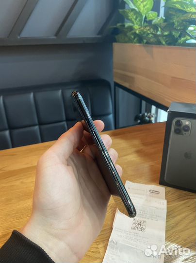 iPhone 11 Pro, 64 ГБ