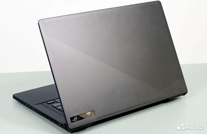 Asus ROG Zephyrus M16