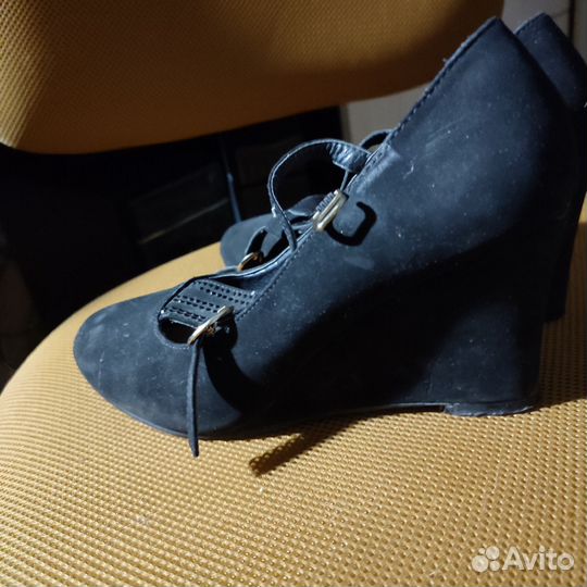 Туфли женские 38 размер черные
