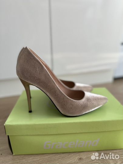 Туфли женские 39 размер новые