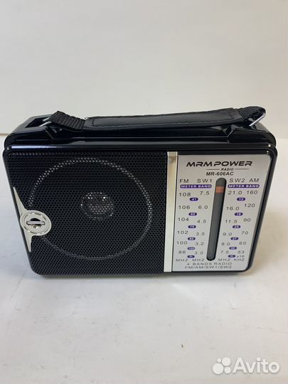 Портативный радиоприемник новый