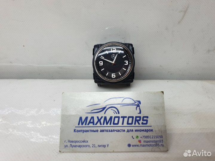 Часы Mercedes-Benz C W205 2.0 2014