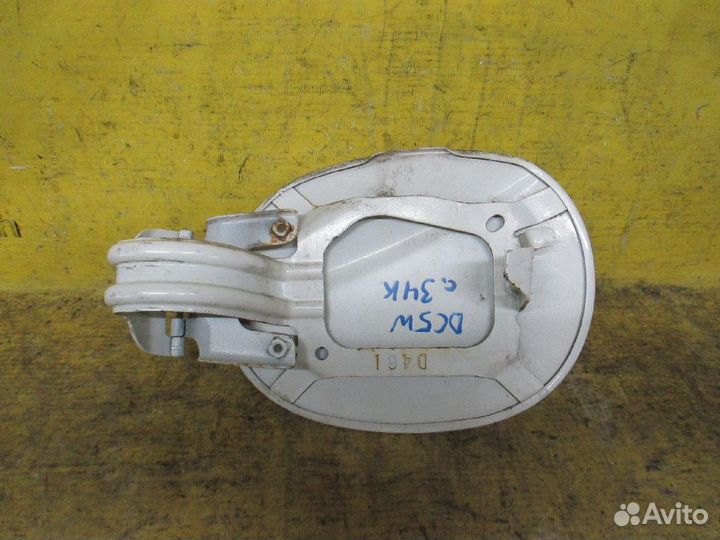 Лючок Mazda Verisa DC5W