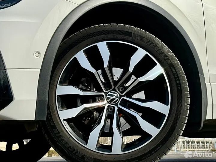 Volkswagen Tiguan 2.0 AMT, 2021, 80 000 км